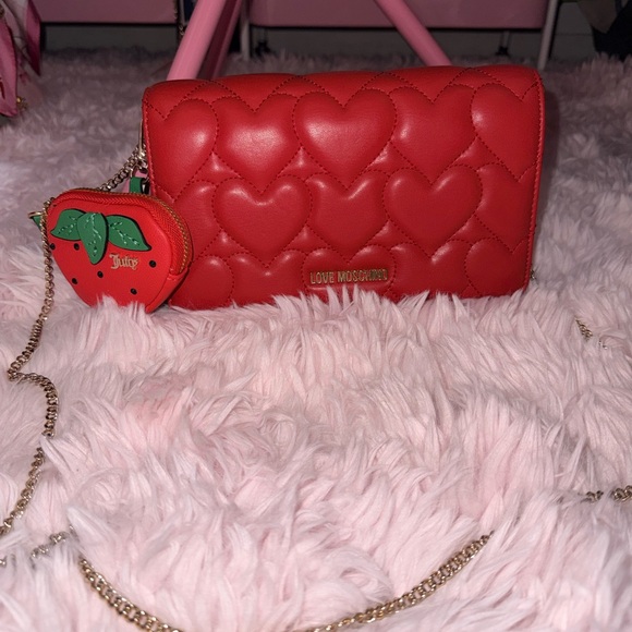 Love Moschino Red Heart Pattern Crossbody - Picture 4 of 6